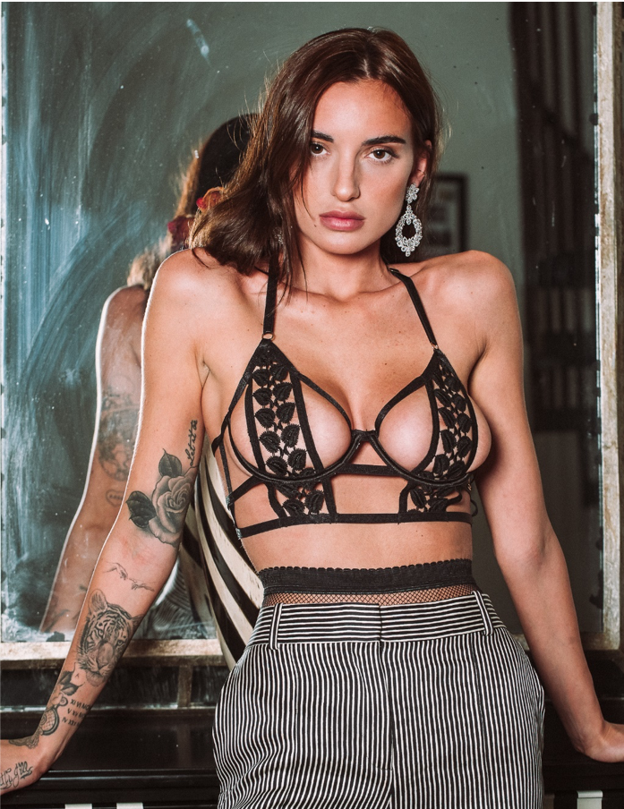Party ain't over yet 🥳 Glam up with glamorous bras ✨ #newyear  #newyearoutfit #ootd #bra #lingerie #partyoutfit #partywear #EOSS #Cl